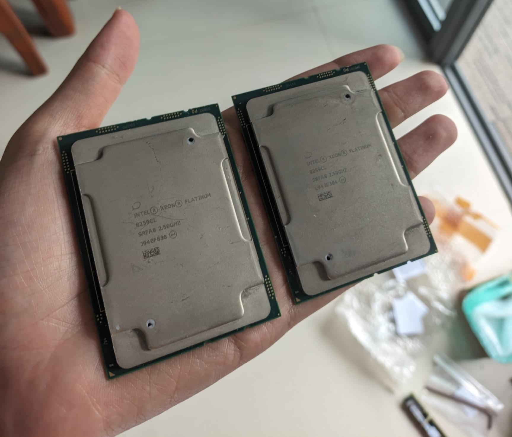 Massive LGA3647 CPUs ×2